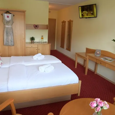 호텔 Landgasthof Hubertus 3*